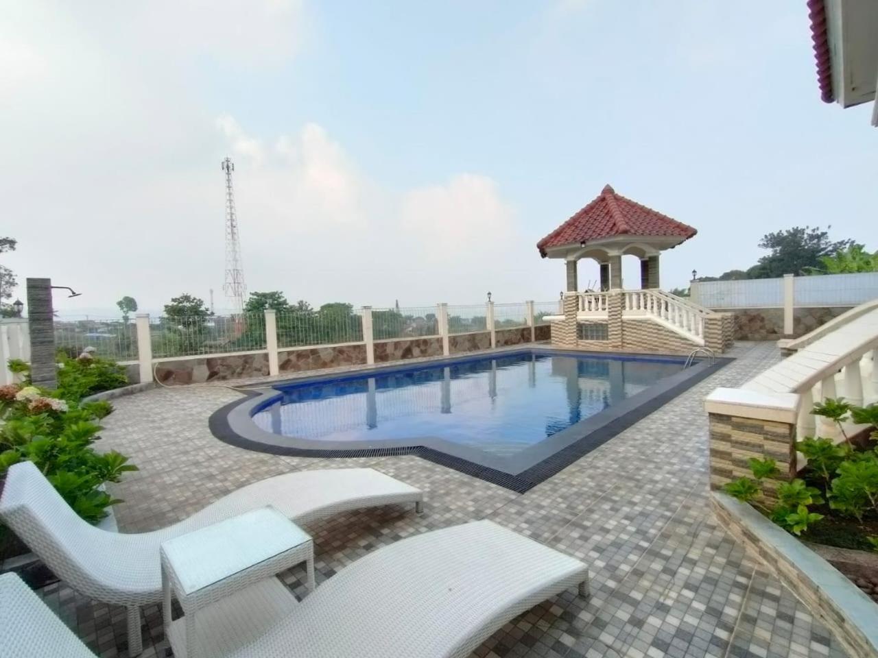 Villa Kandara Hanjawar Puncak Sindanglaya Exterior photo